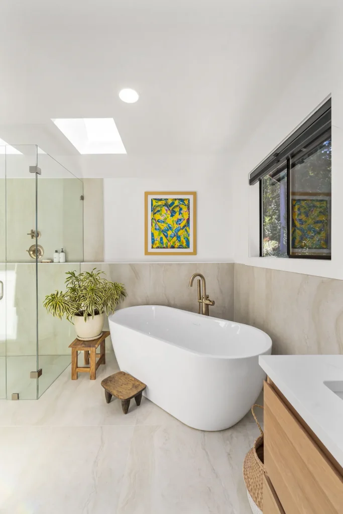 Bathtub installation by Nana Bath in the Seattle area